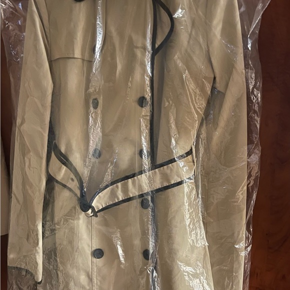 Woman TOKITO Trench coat use in great condition - Picture 3 of 6